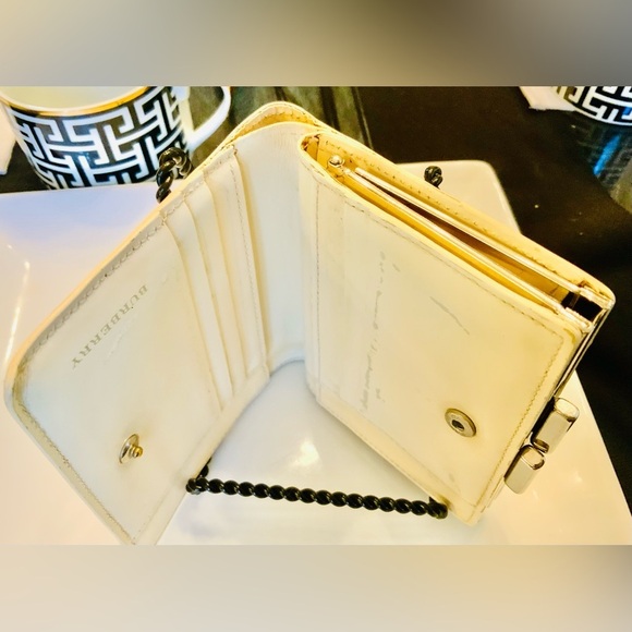 Burberry Vintage Wallet - Picture 3 of 13